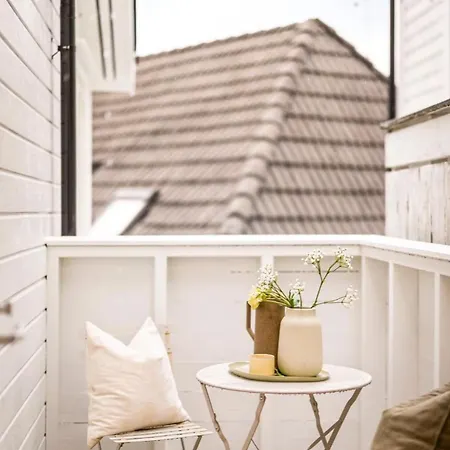 Sandviken Modern Apartment